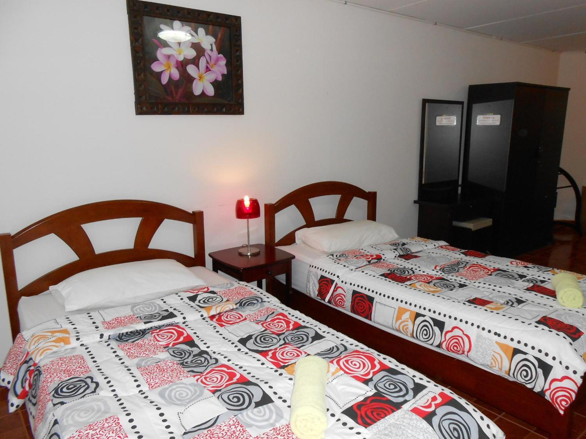 Mt-Room Pakkret Kültér fotó